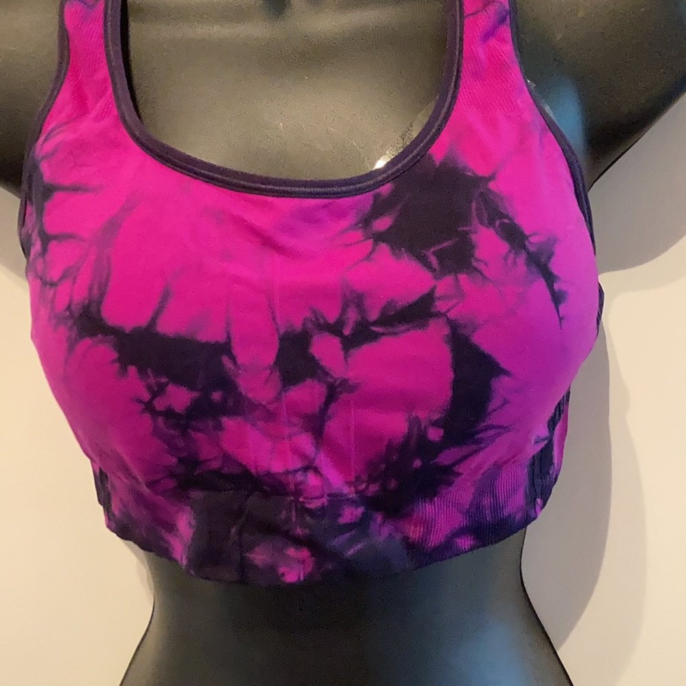 Sports bra